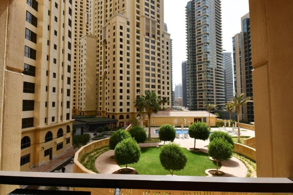 Cozy And Amazing Studio Apartment - Rimal 4 Jbr Dubaj Kültér fotó